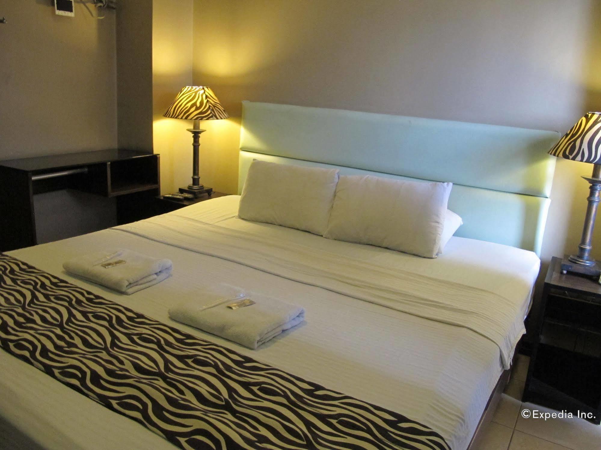 Reddoorz Plus New Era Budget Hotel Mabolo Former Reddoorz Near Landers Superstore Cebu City Ngoại thất bức ảnh